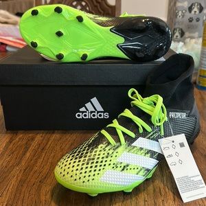 NEW Adidas Predator 6.5 men soccer cleats